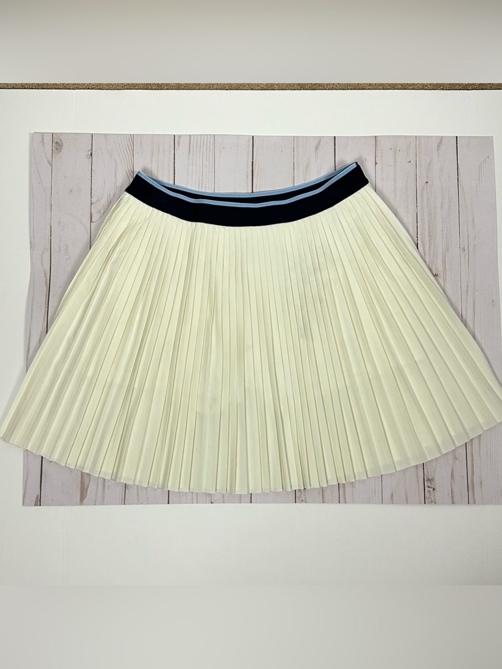 COBBLE LANE white stretch pleated tennis mini skirt skort - size large